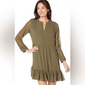 Vince Camuto Split Neck Tiered Dress Size 3X NWT
